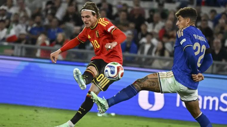بلجيكا تهزم إيطاليا 2-0 وتُفسد عودة مانشيني في دوري الأمم