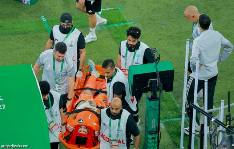 العقيدي يخضع لفحص بالأشعة والأخضر يعاود تدريباته في جدة