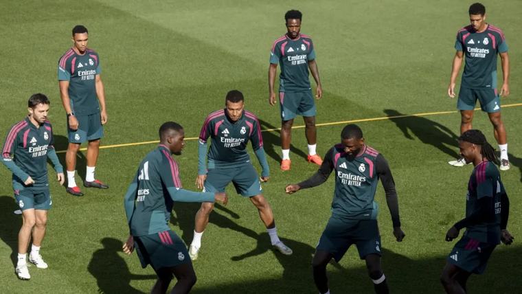 مورينيو بلا عائدين أمام ملقا وريال مدريد يفقد 7 لاعبين