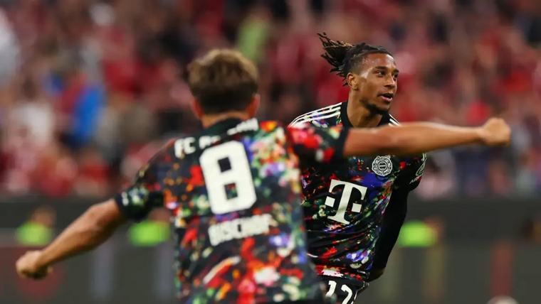 أوليسي بثلاثية وكين برقم قياسي: بايرن يسحق يونيون برلين 7-0