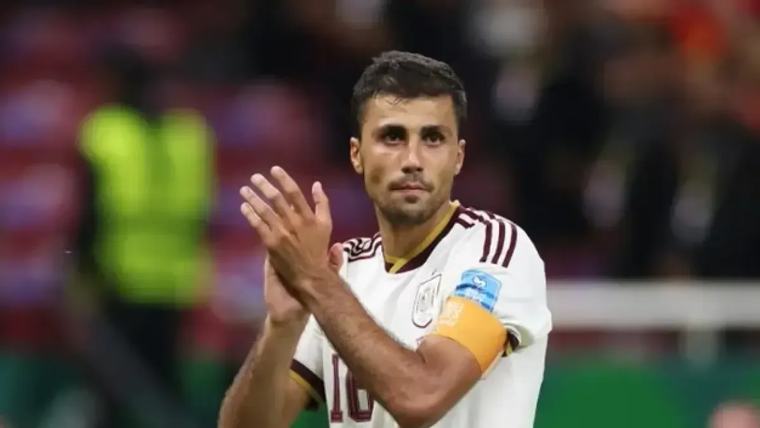 أتلتيكو مدريد وفياريال يقتسمان نصيبهما من انتقال رودري إلى برشلونة