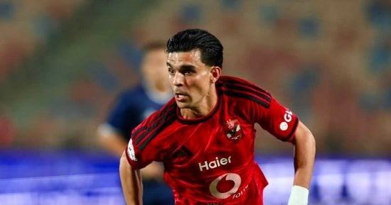 الأهلي يؤجل حسم تجديد عقد بن شرقي إلى ما بعد يناير