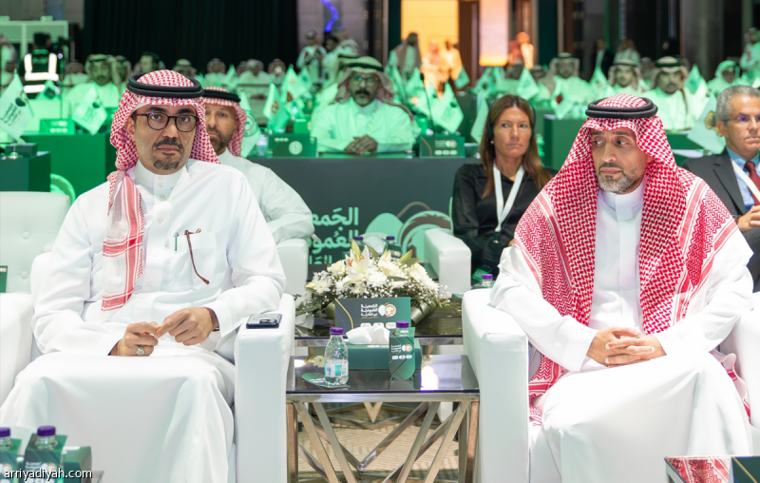 الرزيزاء رئيساً لاتحاد الكرة: هدفنا كأسا الخليج وآسيا