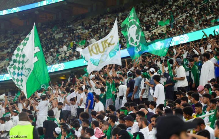 حضور 23 ألفاً أمام عُمان.. تراجع 8 آلاف عن افتتاح الأخضر