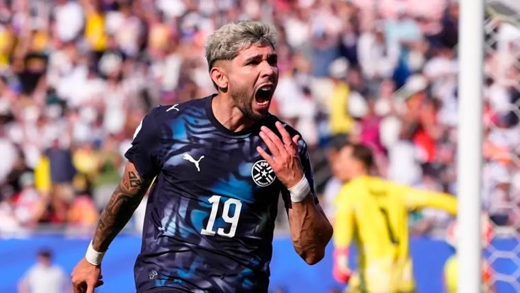 إبسويتش يتعاقد رسمياً مع إنسيسو مقابل 30 مليون يورو