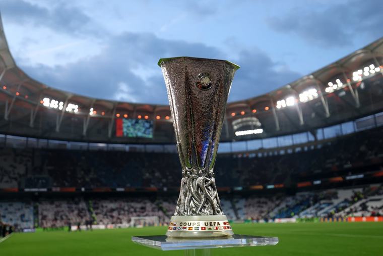 قرعة الدوري الأوروبي تضع سندرلاند أمام ميلان في سان سيرو