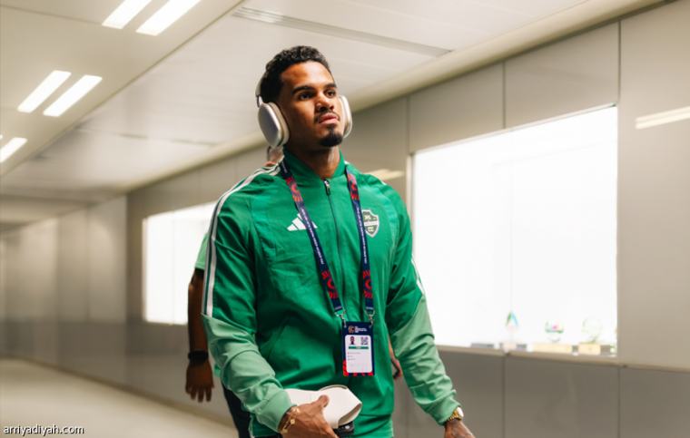الأهلي يستعيد جالينيو قبل كلاسيكو الهلال